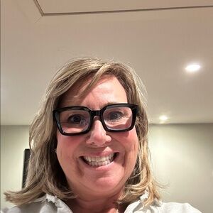 Meet your Posher, Tracy